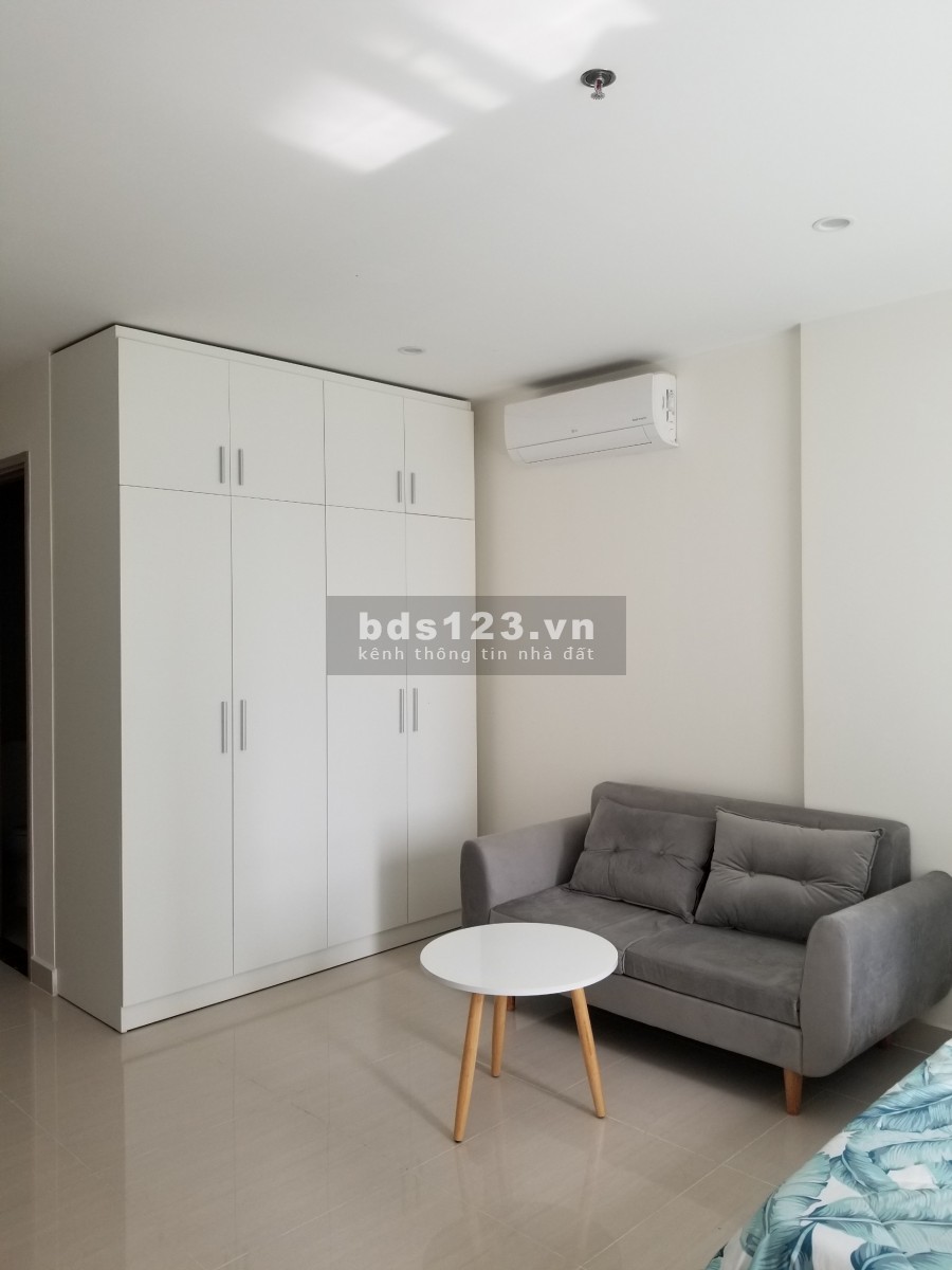 Cho thuê căn Studio, 1PN, 1WC, 33m2, full nội thất dọn vào ở ngay, giảm giá mùa dịch 4.5tr/ tháng