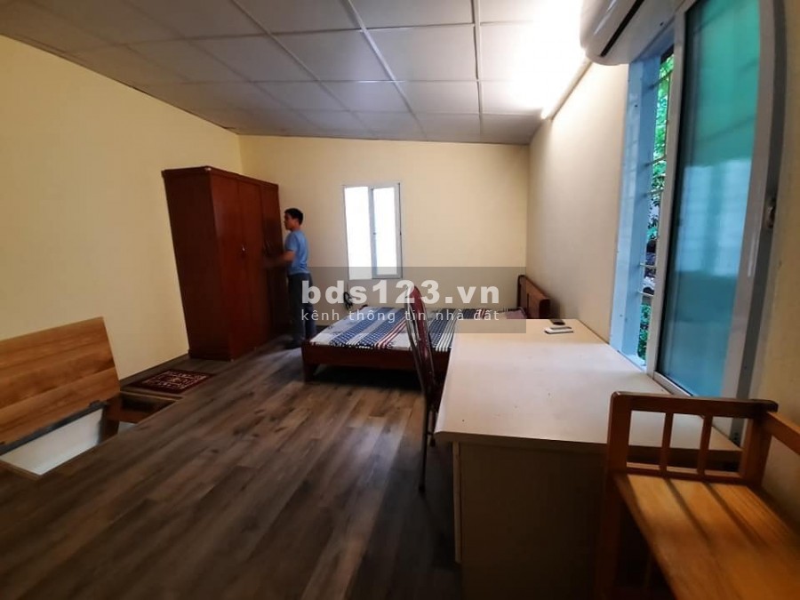 Siêu phẩm pháo Đài Láng, tiền nhỏ diện tích to, dt 33m2, giá bán 2.8 tỷ, bàn giao y hình
