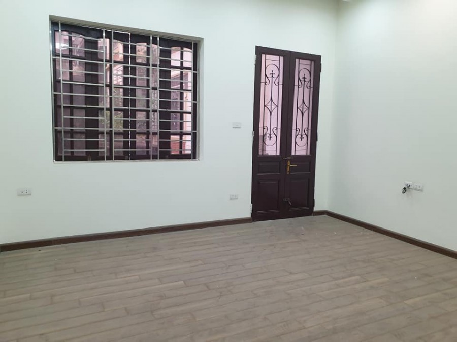 Bán nhà lô góc 3 mặt thoáng, ngõ rộng, dt 42m2, 4 tầng, mt 7m, giá bán nhanh 3.7 tỷ