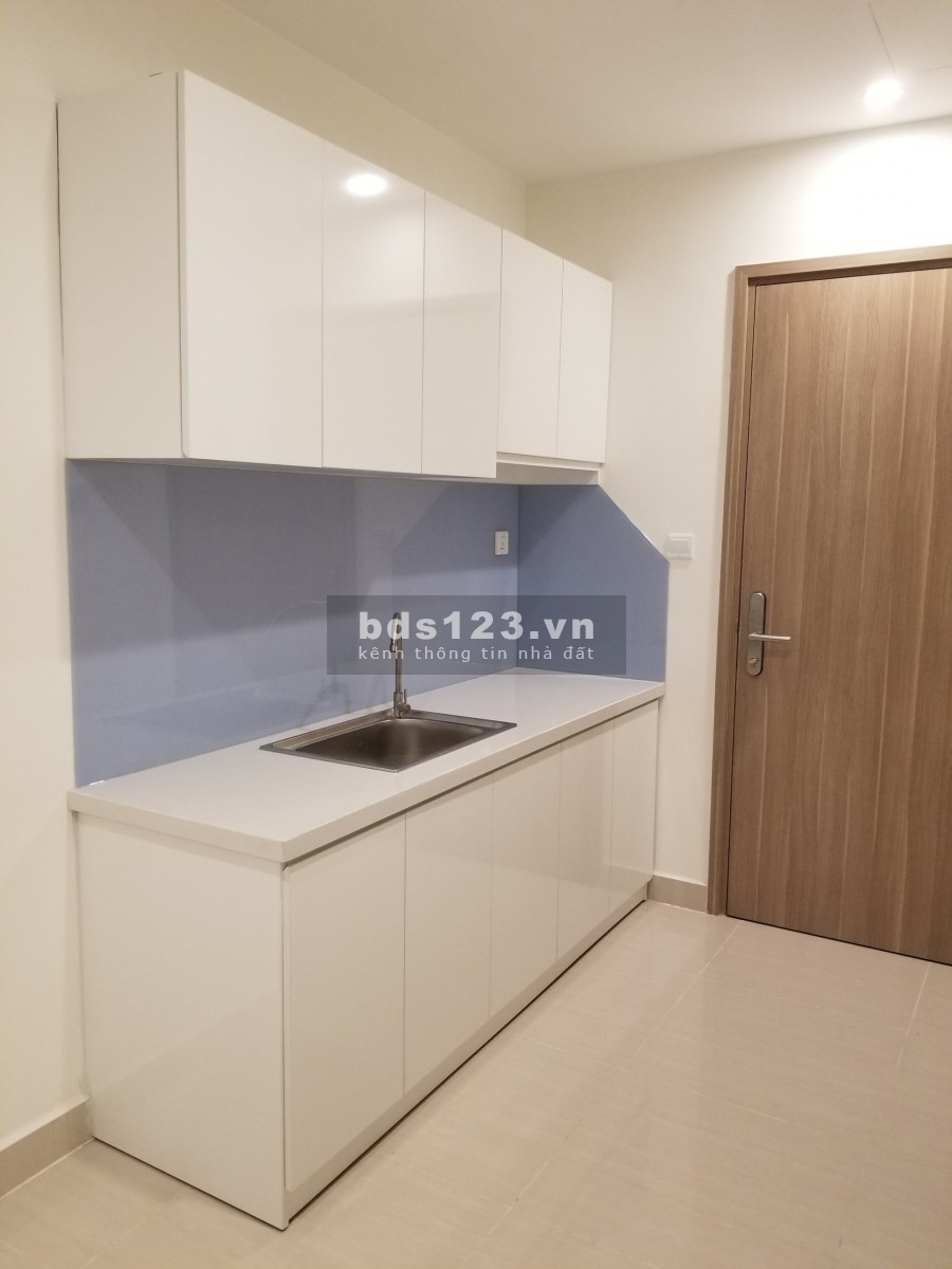 Cho thuê căn Studio, 1PN, 1WC, 33m2, full nội thất dọn vào ở ngay, giảm giá mùa dịch 4.5tr/ tháng