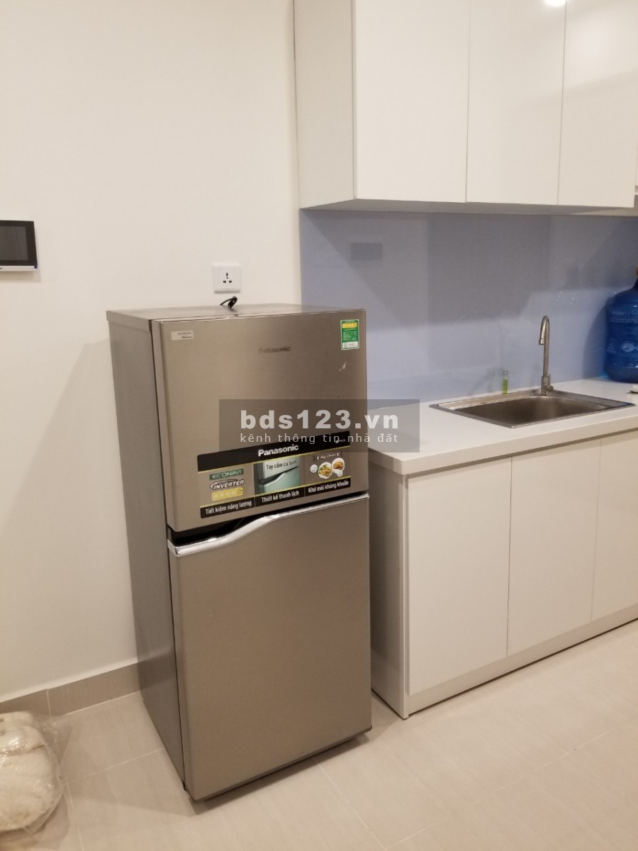 Cho thuê căn Studio, 1PN, 1WC, 33m2, full nội thất dọn vào ở ngay, giảm giá mùa dịch 4.5tr/ tháng