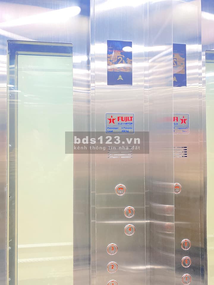 Bán nhà đầu phố Bồ Đề, Long Biên, kinh doanh, ô tô vào nhà, dt 50m2 6 tầng, giá 6.3 tỷ