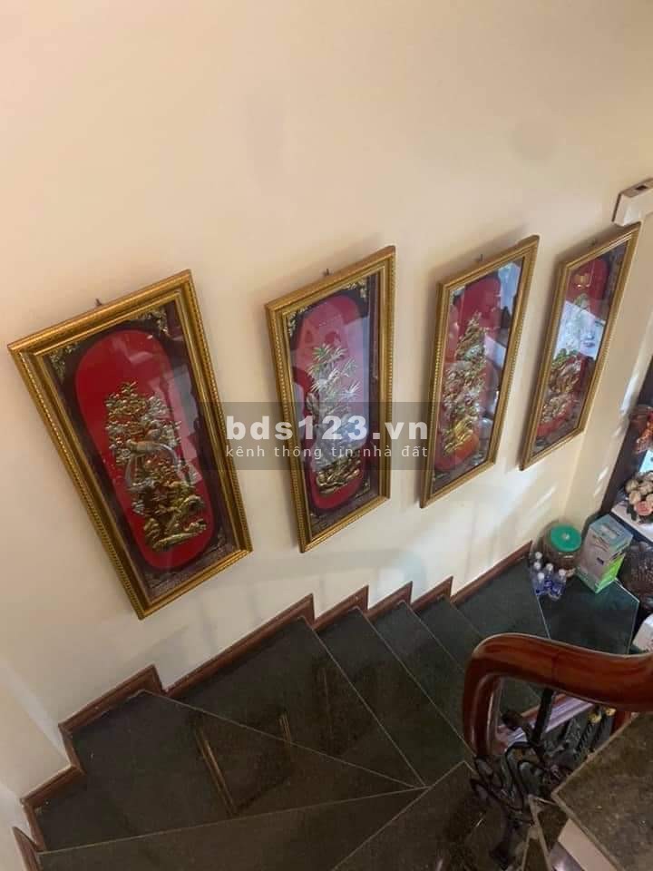 Bán đất tặng nhà Phú Viên dt 40m2, 1 tầng, mt 4.5m, đường thông ô tô vào nhà, giá chỉ 1.7 tỷ