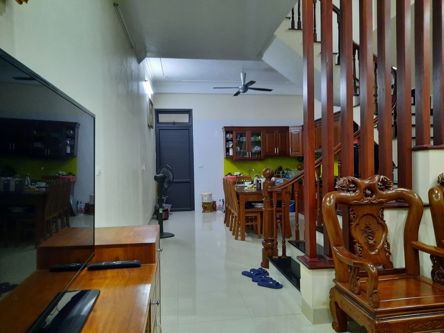Bán nhà đẹp 59m2 Chùa Láng Đống Đa - ĐH Giao Thông Ngoại Thương Ngoại giao chỉ 5.9 tỷ