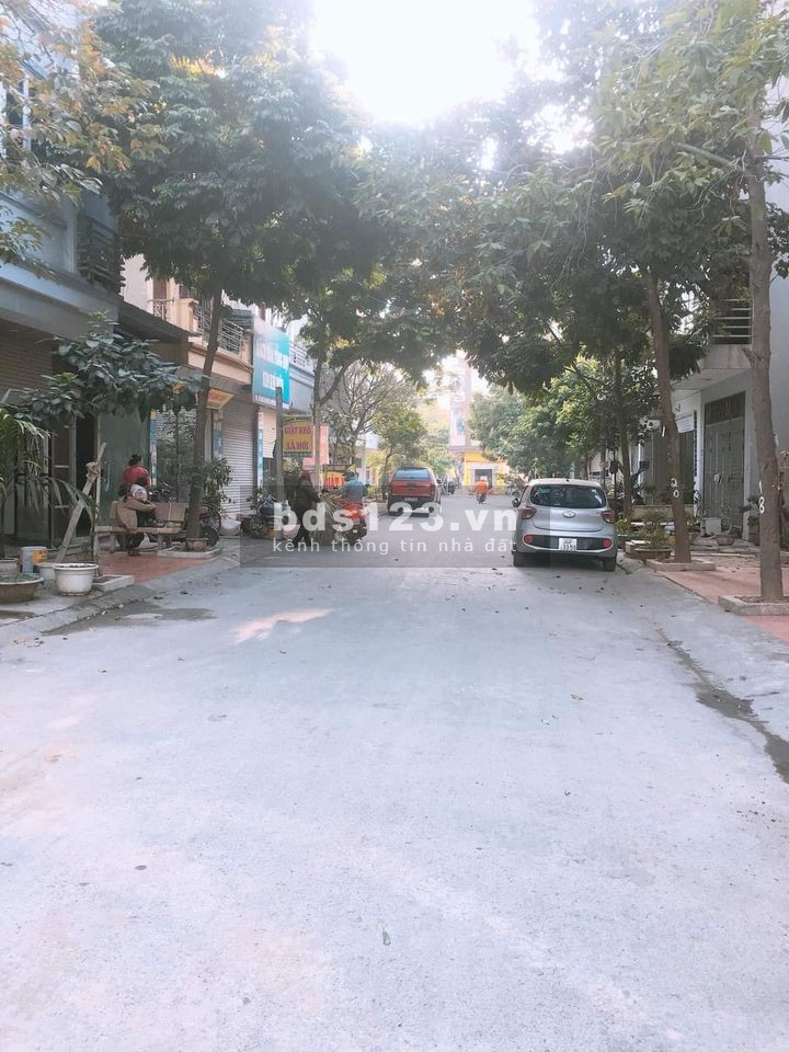 Bán nhà Nguyễn Văn Huyên, Cầu Giấy, dtsd 68m2, 6 tầng, mt 5m, ô tô, kinh doanh