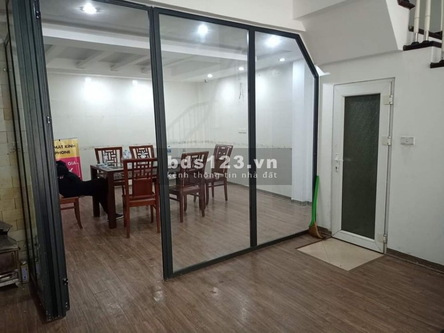 Bán nhà Nguyễn Văn Huyên, Cầu Giấy, dtsd 68m2, 6 tầng, mt 5m, ô tô, kinh doanh