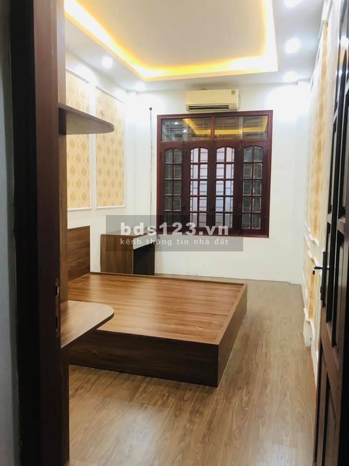 Bán nhà đường Nguyễn Trãi, Thanh Xuân, 30m2, 5 tầng, MT 4 m, giá chỉ 3.2 tỷ. Liên hệ: 0368781929