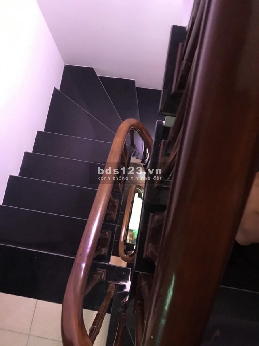 Bán nhà Vân Canh, nhà mới dt 36m2, 5 tầng, mt rộng, ngõ thông giá chỉ nhỉnh 2 tỷ xíu