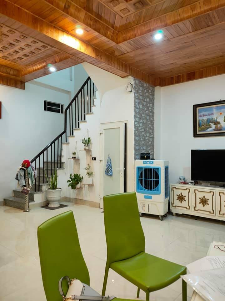 Bán nhà nguyên căn đường Đa Sỹ dt 35m2 3 tầng, nhà lô góc, ở ngay giá chỉ 2,5 tỷ