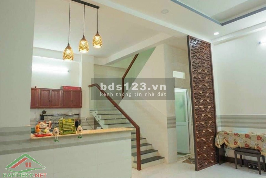 Bán Nhà Mặt Tiền phường 8 Quận Gò Vấp, Cơ Hội Đầu Tư Rất Hiếm, vị trí đắc địa.