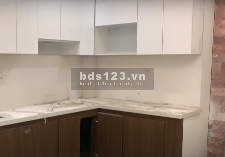 Bán nhà hẻm Tân Phú. Xe hơi tránh, diện tích sử dụng 51m2, 2 lầu đúc, chỉ hơn 5 tỷ
