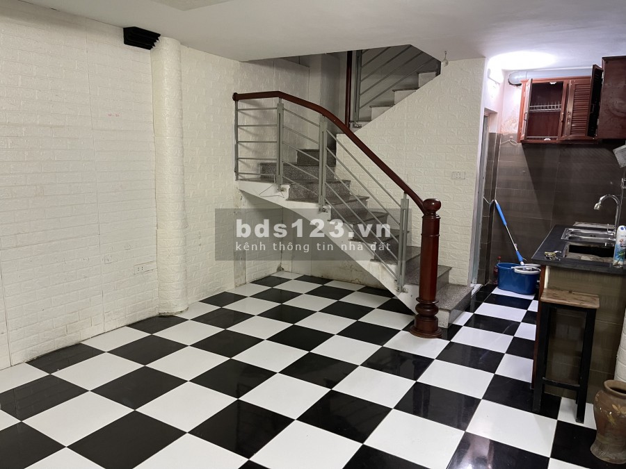 Thụy Khuê Tây Hồ 2 thoáng, KD, 50m2x 5 Tầng, Mtx 5.7m nhỉnh 5 tỷ. Lh:0983927117.