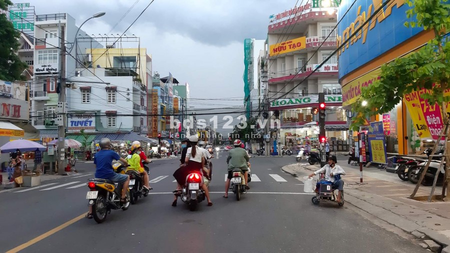 Chính chủ bán gấp lô đất mt quốc lộ 14E rộng 26m, lô 170m2 sạch đẹp giá rẻ hơn thị trường 100TR