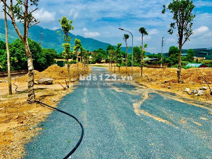 Đất nền Bãi Dài Hoà Lạc mặt đường QH 40M, cạnh Xanh Villas, giá từ 14tr/m2