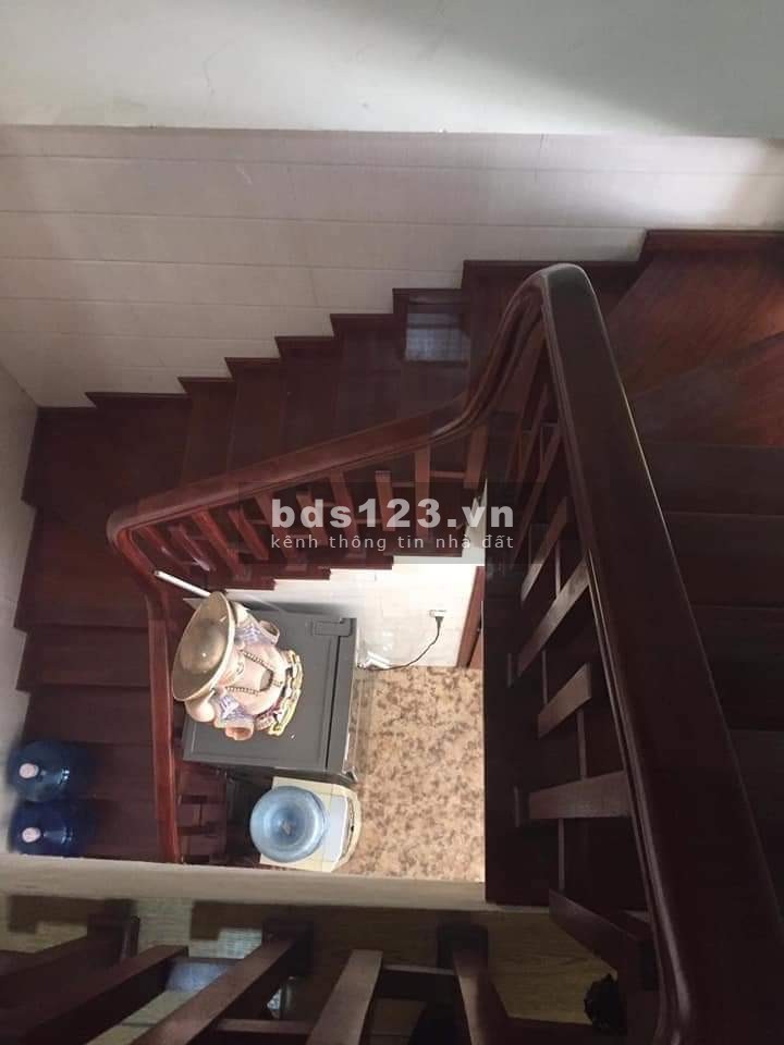 Bán nhà Vương Thừa Vũ, lô góc full nội thất, diện tích 39m2, giá bán 4.05 tỷ, lhcc