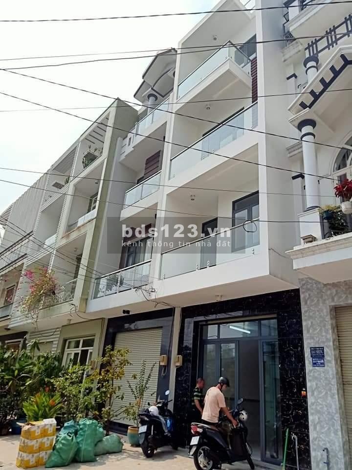 Nhà giảm giá sâu tới đấy Đường Hòa Bình, Tân Phú, diện tích 65m2, giá 7.9 tỷ