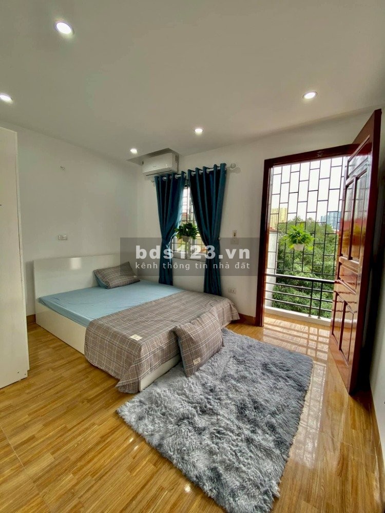 Bán nhà nguyên căn Quận Hai Bà Trưng dt 52m2 5 tầng, giá nhỉnh 4 tỷ, lh 0817750699