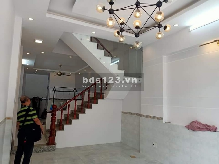 Nhà giảm giá sâu tới đấy Đường Hòa Bình, Tân Phú, diện tích 65m2, giá 7.9 tỷ