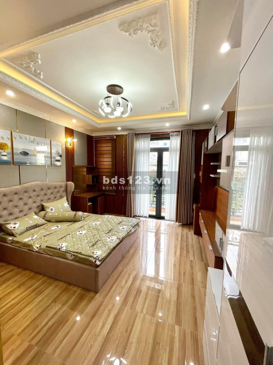Bán nhà HXH Phạm Văn Bạch, 68m2, 4 tầng siêu đẹp, 3 phút ra chợ, giá 6.2 tỷ