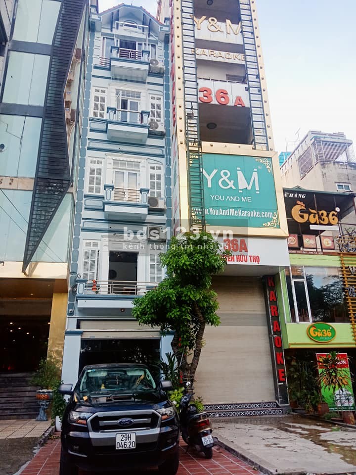 Bán nhà nguyên căn mặt phố vỉa hè lớn 36m, view hồ Linh Đàm, kinh doanh đỉnh