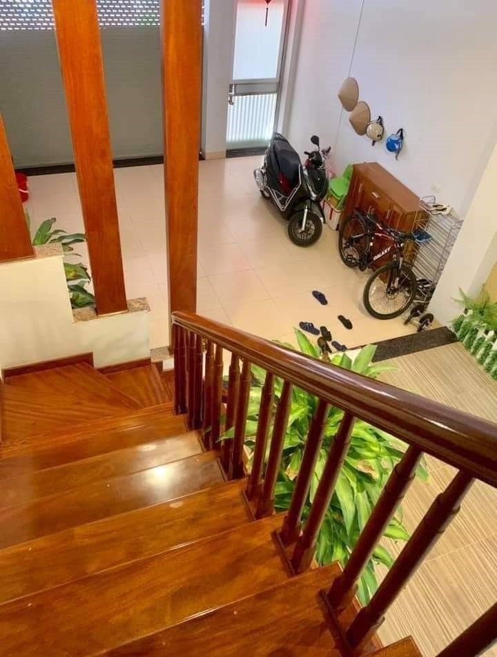 Mặt phố Nguyễn Công Hoan diện tích 109m2, 5 tầng, mặt tiền 4.5 giá bán 33.5 tỷ