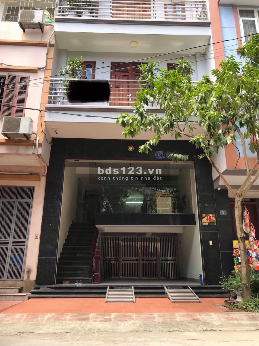 Bán nhà phân lô, đối diện trung tâm Quận ủy Hoàng Mai dt 80m, 5 tầng, nhỉnh 15 tỷ. 098.724.0775.
