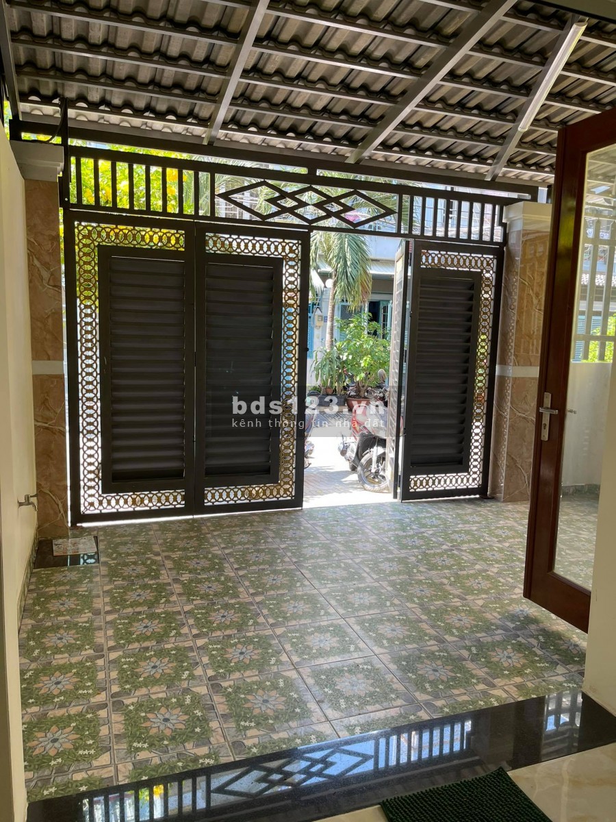 Bán gấp nhà giá rẻ dt 68m2, 5 tầng giá chỉ 6.6 tỷ, Quang Trung Gò Vấp, còn thương lượng