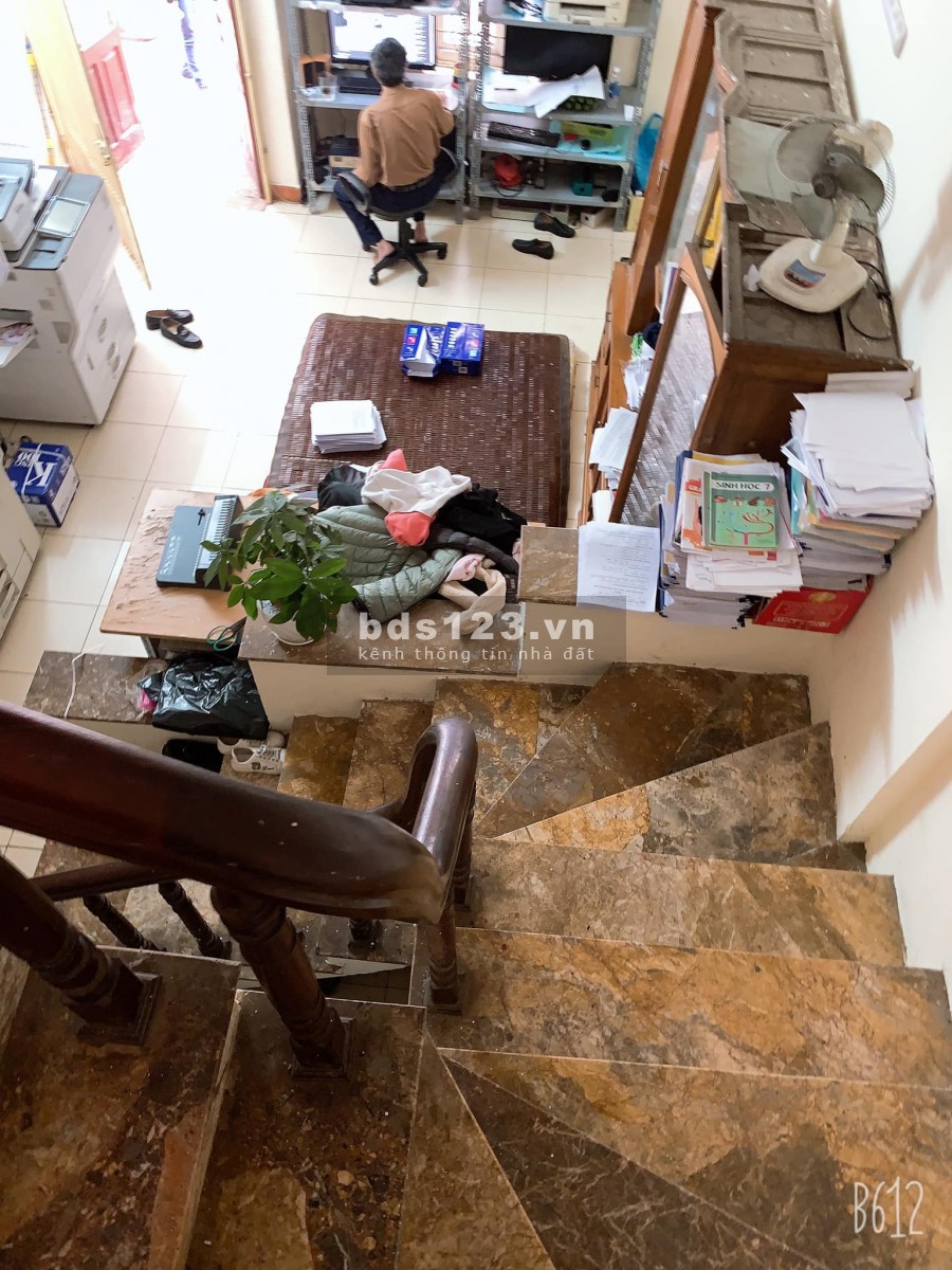Nhà thoáng ô tô 10m, Quận uỷ Nam Từ Liêm, an sinh tốt, ngõ dải nhựa từ phố vào nhà