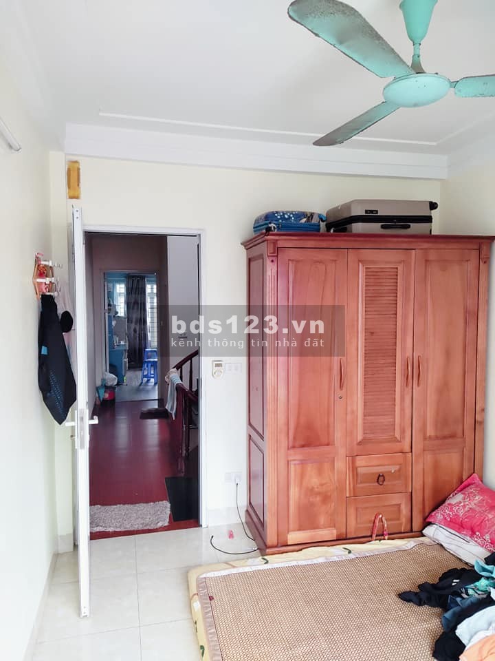 Bán gấp nhà Phan Đình Giót Hà Đông, Nội thất Long lanh, dt 44m2, 4 tầng, giá 3.3 tỷ