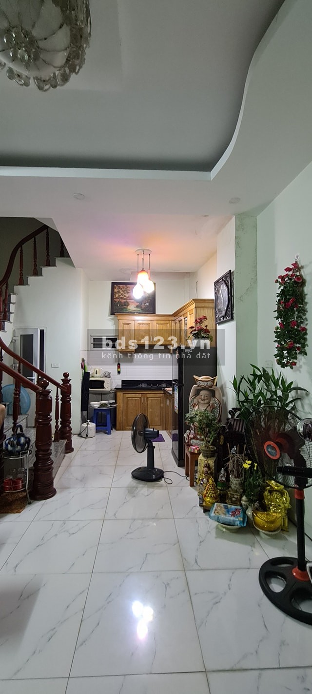 Chính chủ cần bán nhà Lê Đức Thọ, phân lô thoáng, dt 65m2, 4 tầng, giá 4.1 tỷ, lh 0978996965