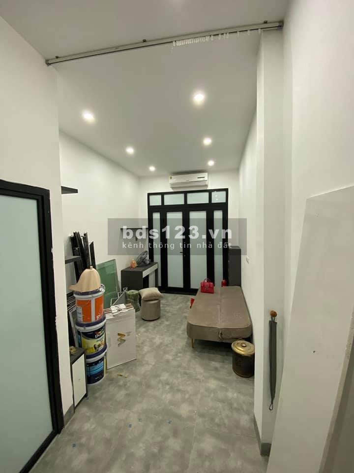 Bán nhà Bạch Mai, nhỏ xinh đầy đủ nội thất, đủ công năng, giá bán 2.5 tỷ, lhcc