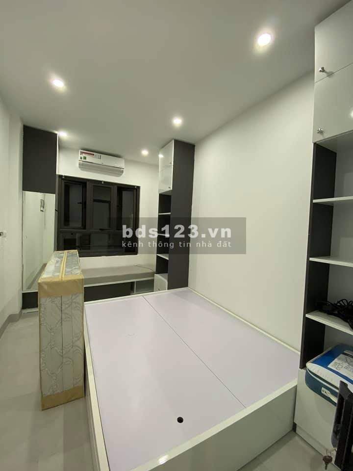 Bán nhà Bạch Mai, nhỏ xinh đầy đủ nội thất, đủ công năng, giá bán 2.5 tỷ, lhcc