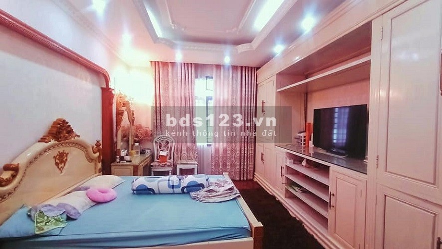 Bán nhà Mỹ Đình, 6 phòng ngủ, 2 mặt thoáng, diện tích sử dụng 44m2, giá 4.5 tỷ
