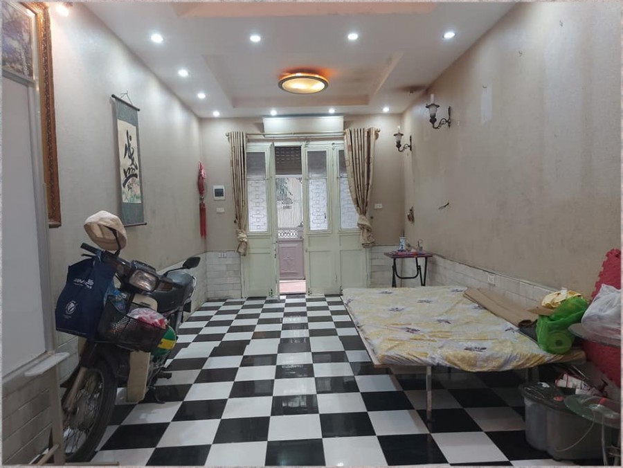 Bán nhà Nguyễn Chí Thanh dt 52m 2 thoáng sát mặt phố ngõ thẳng ô tô Kinh doanh