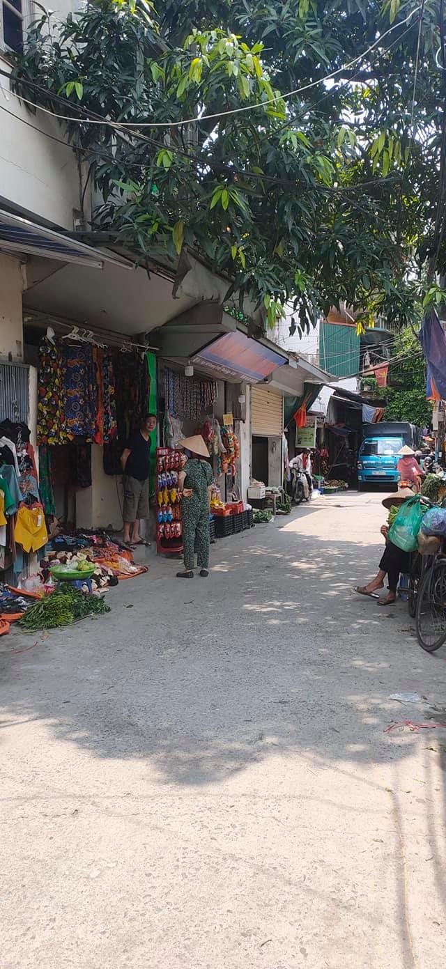 Bán nhà mặt chợ Cầu Đơ Hà Đông 55m 3 tầng mt 4m giá chỉ nhỉnh 4 tỷ kinh doanh sầm uất