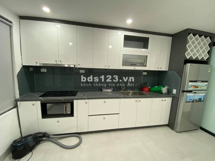 Bán nhà Bạch Mai, nhỏ xinh đầy đủ nội thất, đủ công năng, giá bán 2.5 tỷ, lhcc