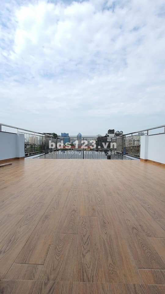 Bán nhà Nguyên Hồng diện tích 62m2 9 tầng mt 5m giá chỉ 23.6 tỷ Đống Đa