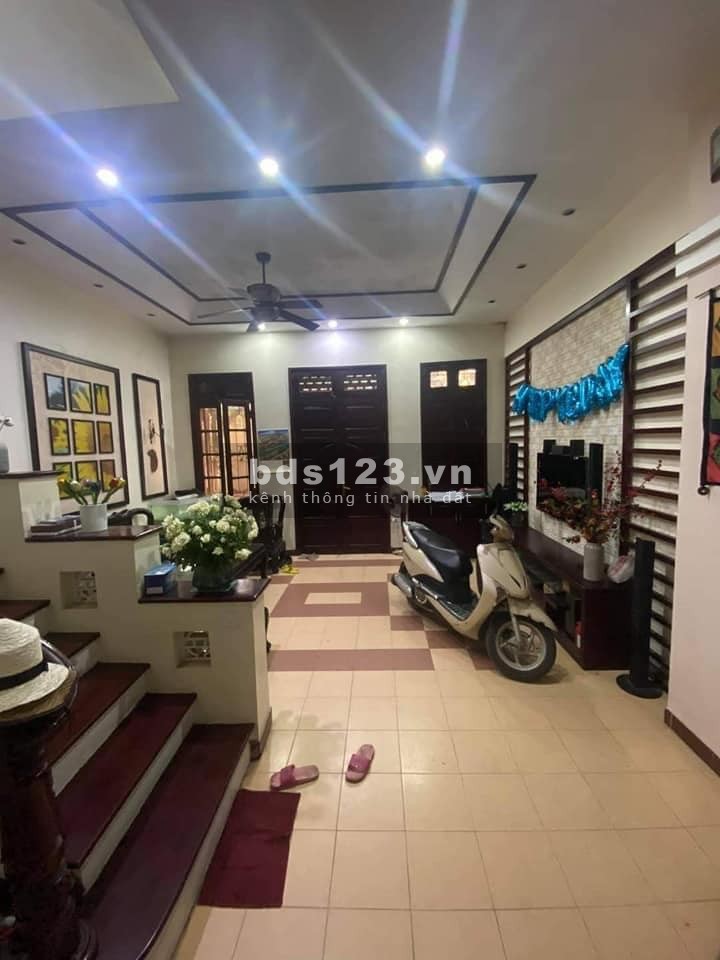 Bán Nhà Phố Yên Lãng dt 52m2, 4 tầng, giá 9.1 tỷ phân lô, 3 mặt thoáng kinh doanh