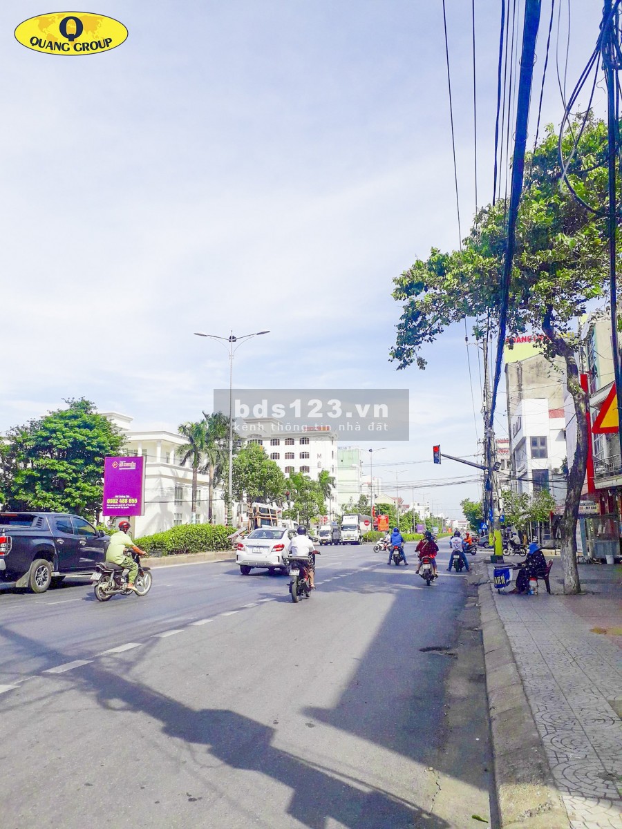 Chính chủ cần tiền bán đất ngay trung tâm thành phố Đông Hà, lh 0935347688