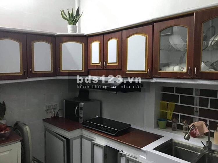 BIỆT THỰ 3 TẦNG MINH KHAI - PHÂN LÔ - Ô TÔ VÀO NHÀ - NỞ HẬU .