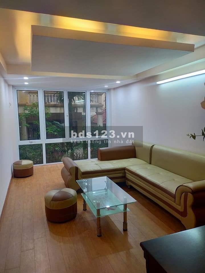 Bàn nhà Tư Đình Long Biên, dt 50m2 5 tầng, rộng rẻ đẹp, ô tô đõ cửa, gần Cổ Linh