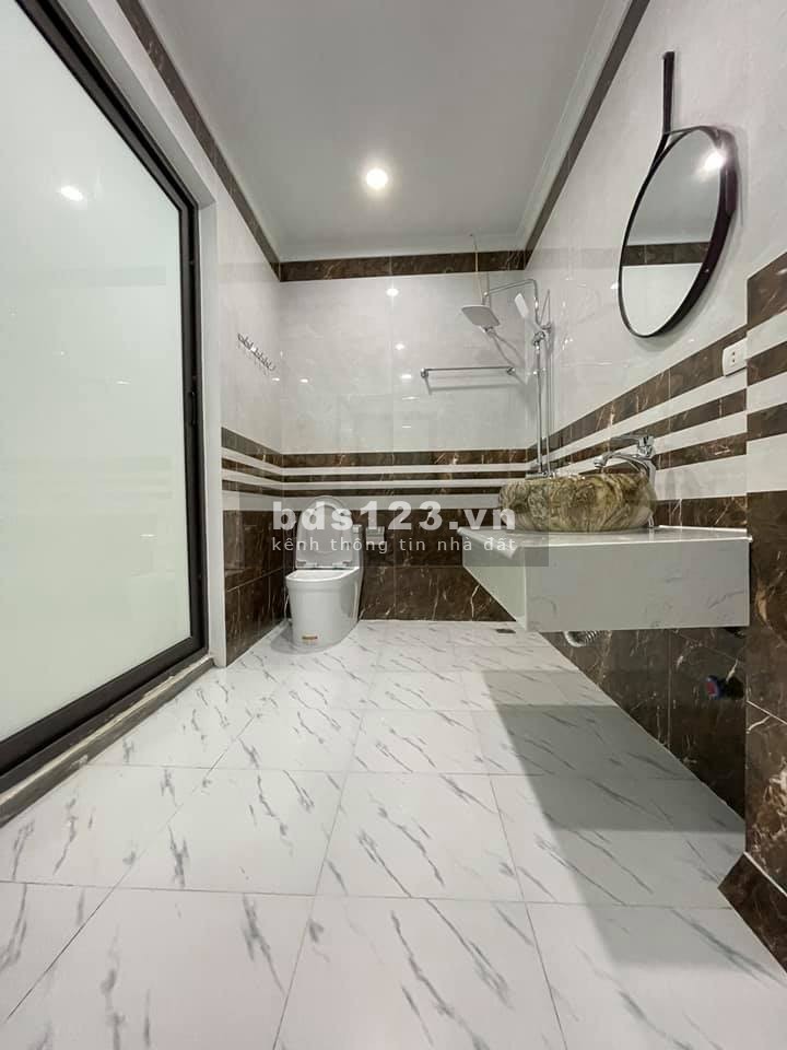 Chủ cần bán gấp nhà Cầu Đơ, Lô góc 3 thoáng, Sổ nở hậu, 50M, Chỉ 3.5 tỷ