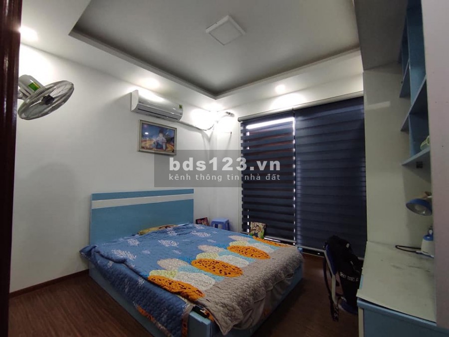 Nhà đẹp gần phố Thạch Bàn, Long Biên, chủ tự xây tặng nội thất, dt 47m2, 5 tầng, mt 6.5m, giá 3.45 tỷ