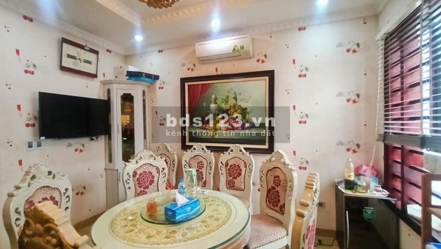 Bán nhà Mỹ Đình, 6 phòng ngủ, 2 mặt thoáng, diện tích sử dụng 44m2, giá 4.5 tỷ