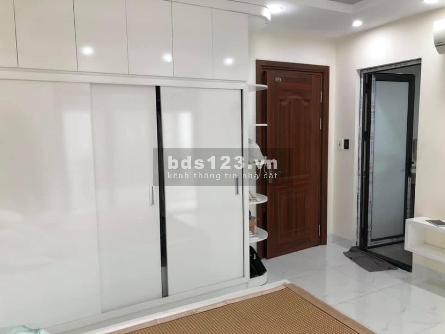 Nhà đẹp 2 thoáng Cổ Linh Quận Long Biên dt 56m2, 4 tầng đúc, full nội thất