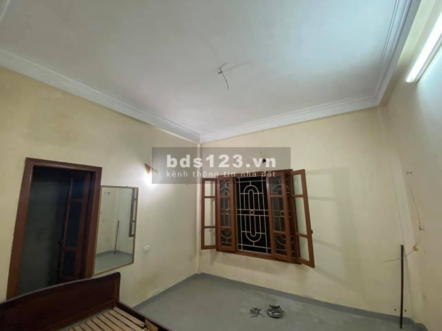 Bán nhà Hồ Tùng Mậu, diện tích sử dụng 68m2, giá bán chỉ hơn 4 tỷ.