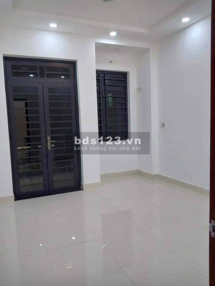 Khu Vip nhà mới rộng 64m2, hẻm xe hơi 3 pn, mặt tiền Gò Vấp, giá bán /4.95 tỷ