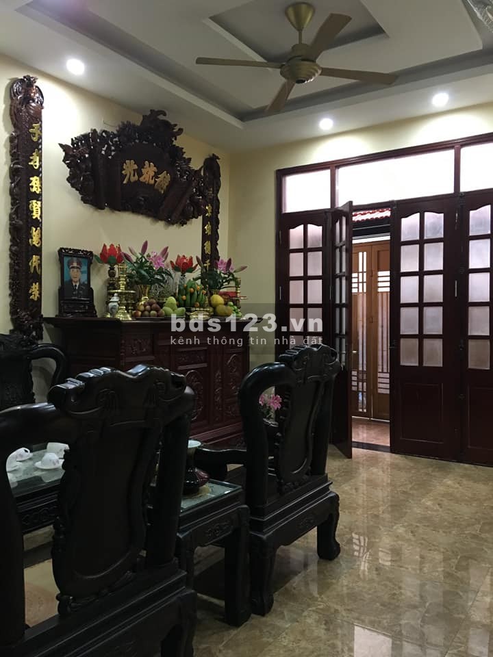 Siêu phẩm phố Trương Định diện tích 54m2 giá nhỉnh 2 tỷ kiên cố ở luôn, chính chủ