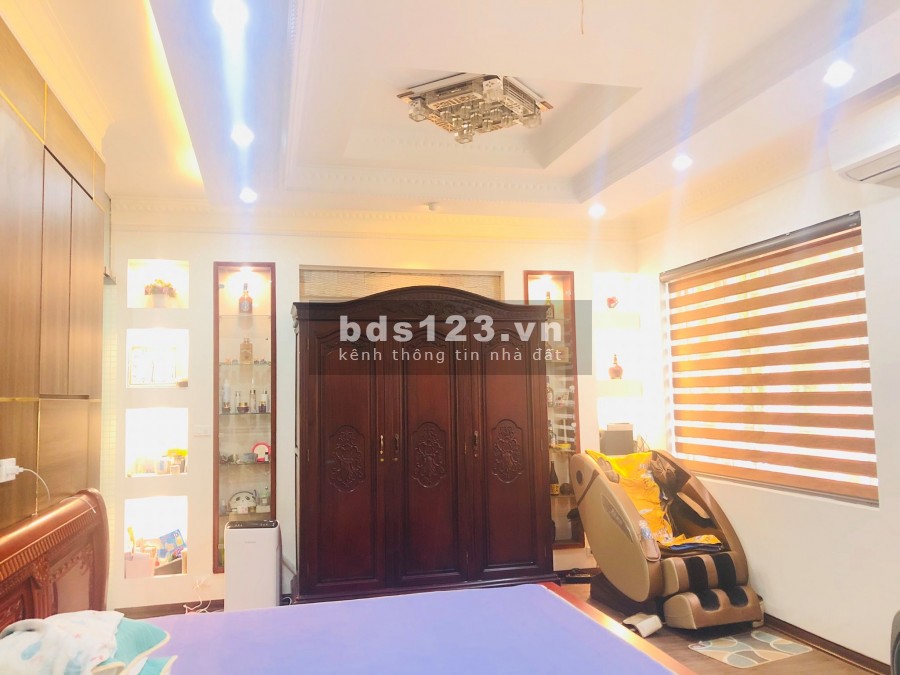 Bán nhà đường Quan Nhân, Cầu Giấy, 58m x 6T, MT 6m, Ô tô