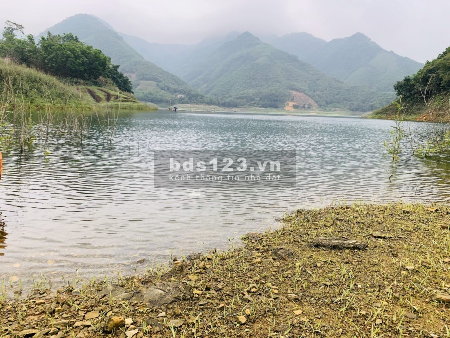 Bán đất diện tích sử dụng 1000m2 có 760m thổ cư bám hồ Đà Băc Hoà Bình